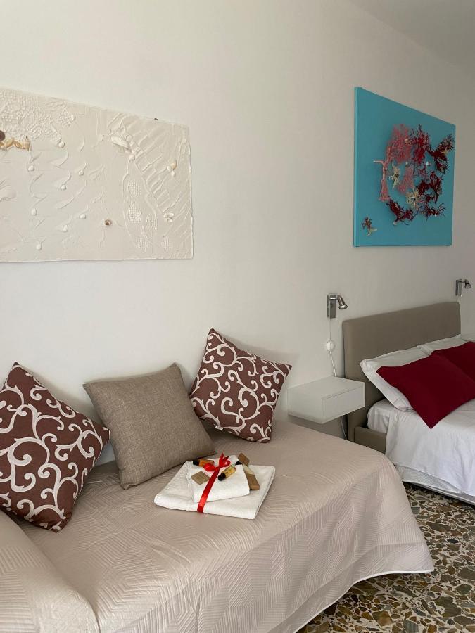Rossocorallo Rooms Альгеро Екстер'єр фото